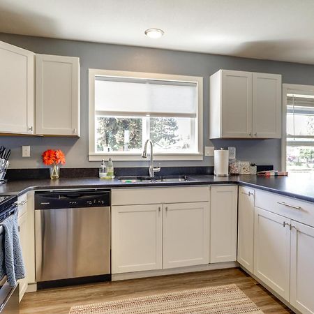 Charming Mcminnville Home - Walk To Wineries! Exterior photo